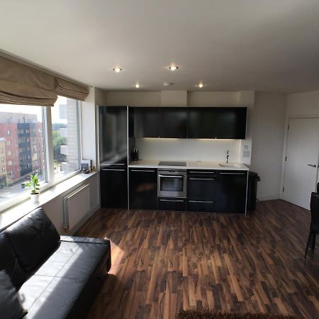 Luxury 2 Bed Penthouse Apartment Near Station London Exterior foto