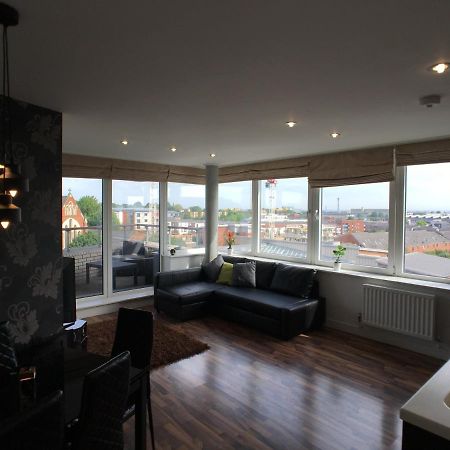 Luxury 2 Bed Penthouse Apartment Near Station London Exterior foto