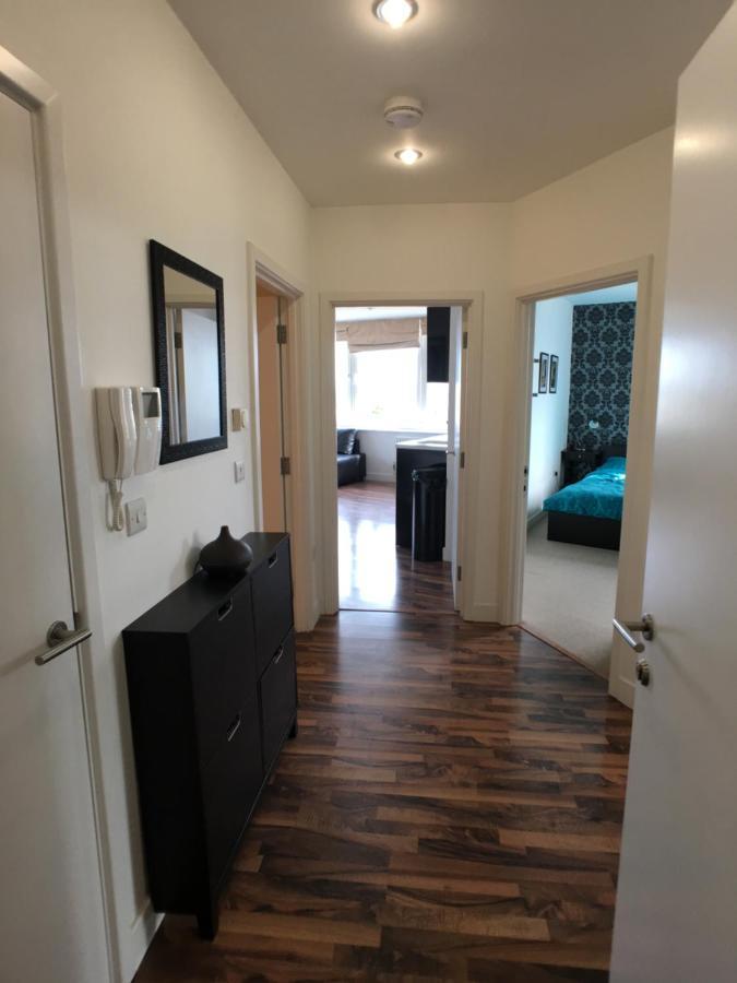 Luxury 2 Bed Penthouse Apartment Near Station London Exterior foto