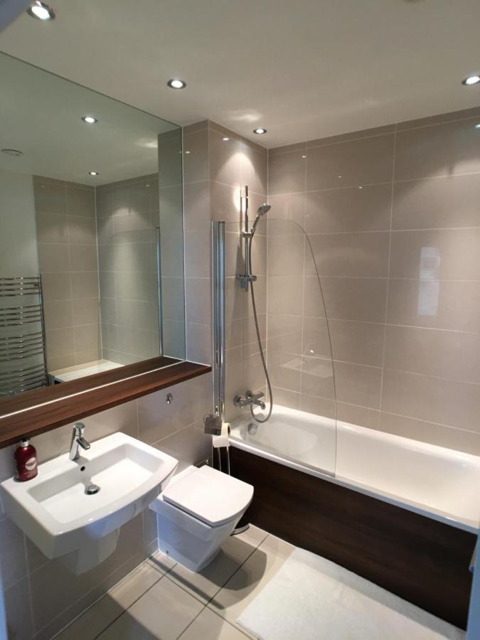 Luxury 2 Bed Penthouse Apartment Near Station London Exterior foto