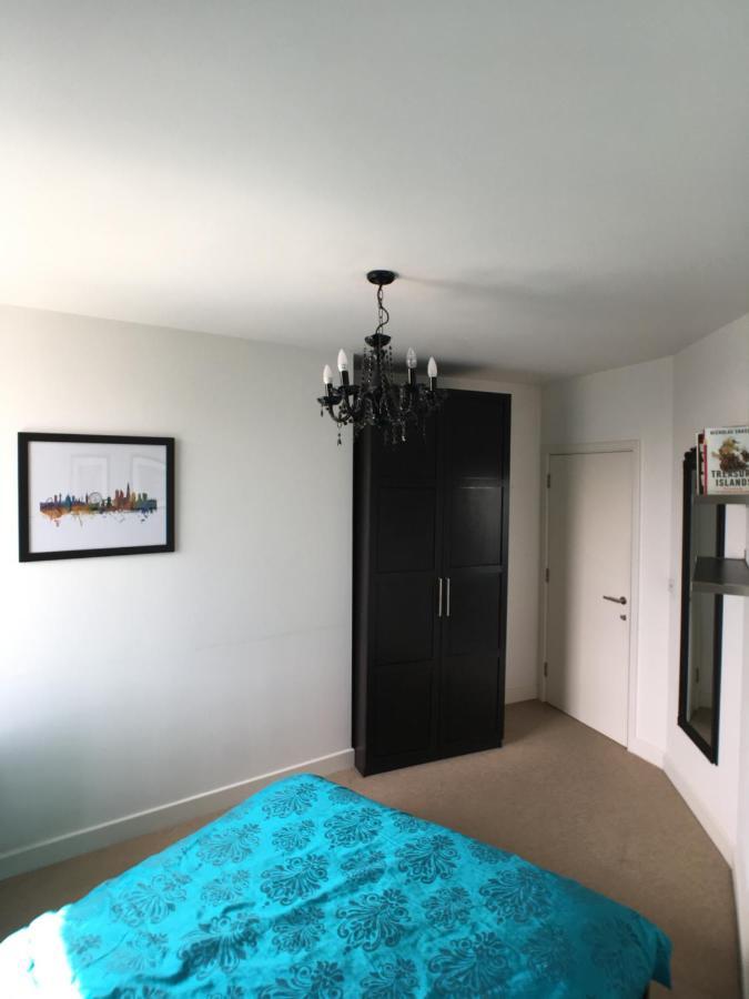 Luxury 2 Bed Penthouse Apartment Near Station London Exterior foto