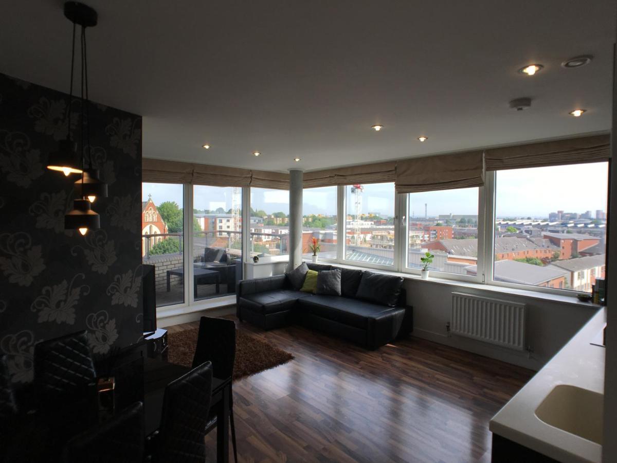 Luxury 2 Bed Penthouse Apartment Near Station London Exterior foto
